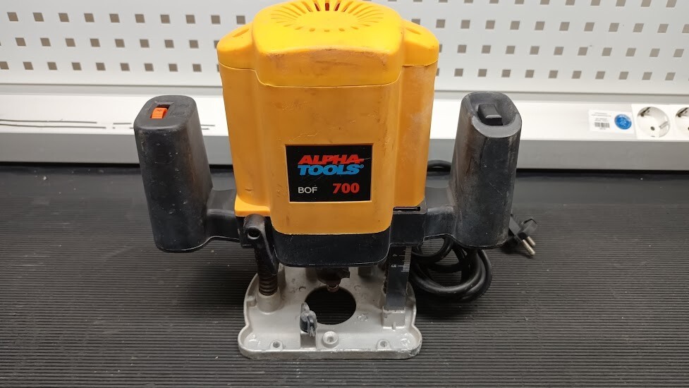 Alpha Tools BOF 700 Router - Not Working, For Parts or Repair