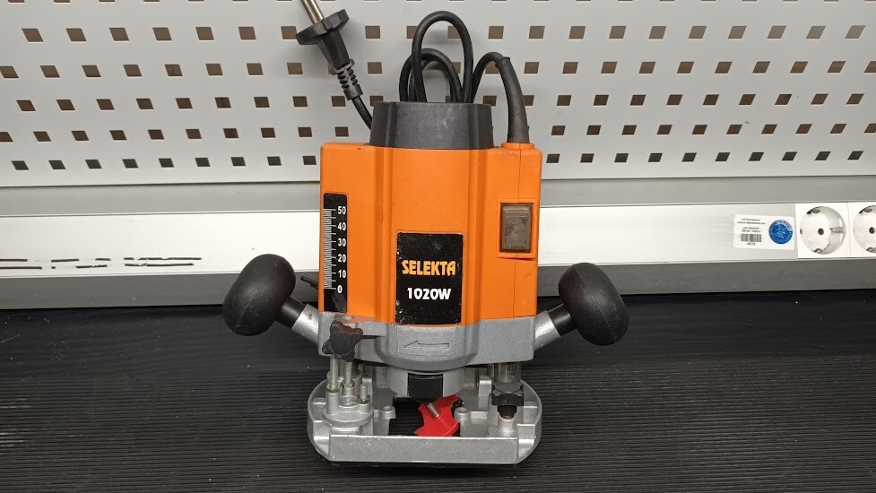 Selekta 1020W Router - Not Working, For Parts or Repair