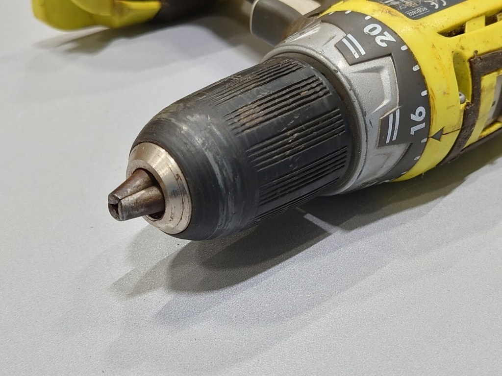 Ryobi RCD1802 18V Cordless Drill Driver Not Working For Parts Without Battery