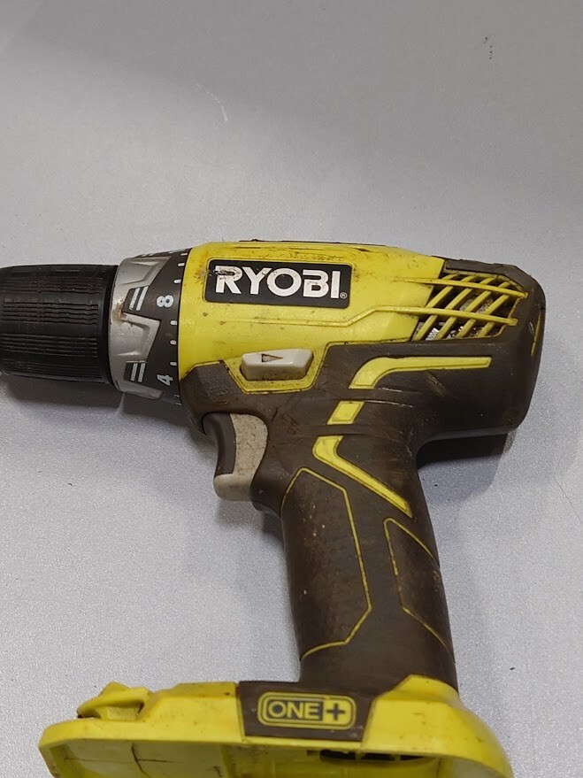 Ryobi RCD1802 18V Cordless Drill Driver Not Working For Parts Without Battery