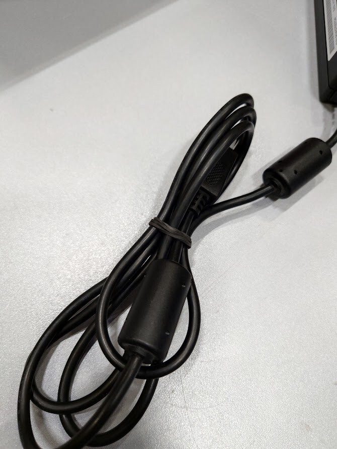 FSP FSP075-DMAB1 AC/DC Adapter 19.0V 3.95A Used Working Without Power Cord