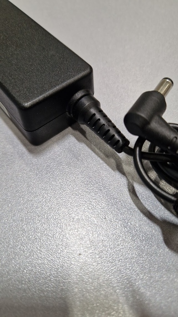 Chicony A13-040N3A AC Adapter 19.0V 2.1A Used Working Without Power Cord