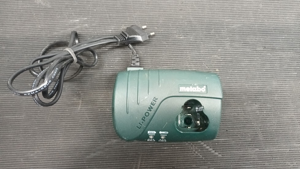 Metabo LC 40 Battery Charger - Not Working, For Parts or Repair