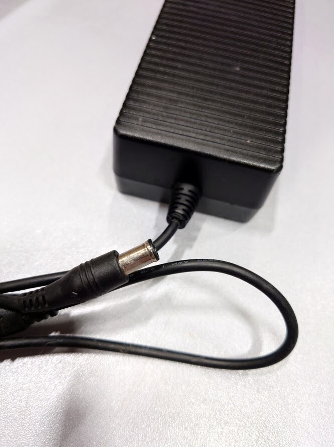 Samsung DA-6314T AC/DC Adapter 14.0V 4.5A Used Working Without Power Cord