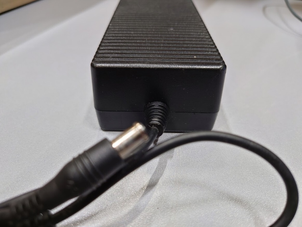 Samsung DA-6314T AC/DC Adapter 14.0V 4.5A Used Working Without Power Cord