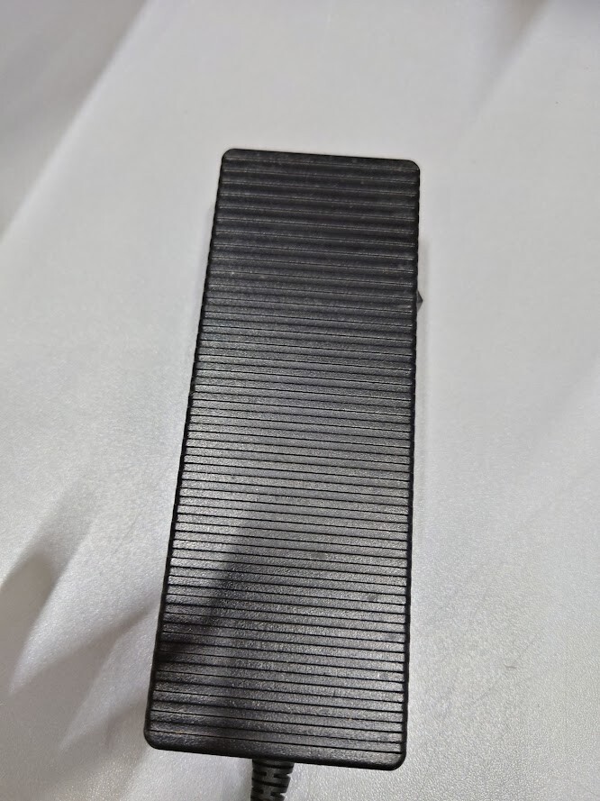 Samsung DA-6314T AC/DC Adapter 14.0V 4.5A Used Working Without Power Cord