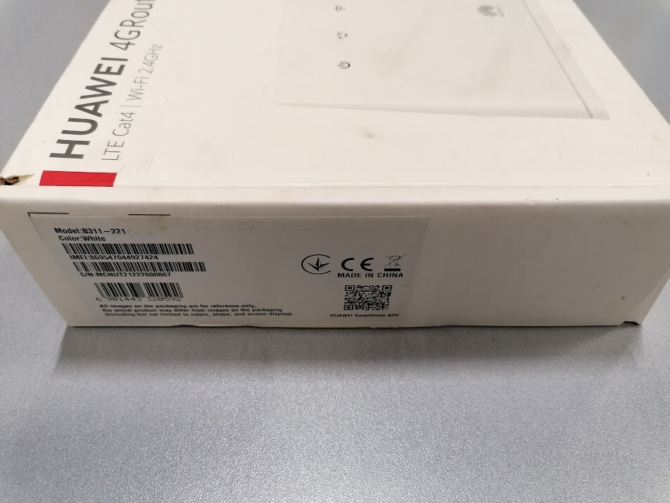 Huawei LTE CPE B311-221 4G Wi-Fi Router White Used Working