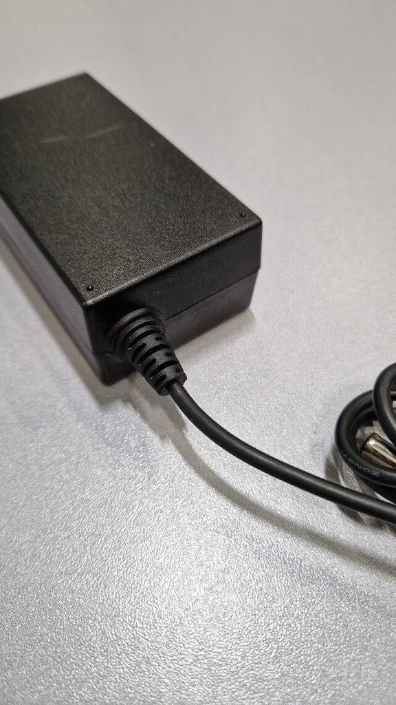 Samsung A3514_FPN AC/DC Adapter 14.0V 2.5A Used Working Without Power Cord