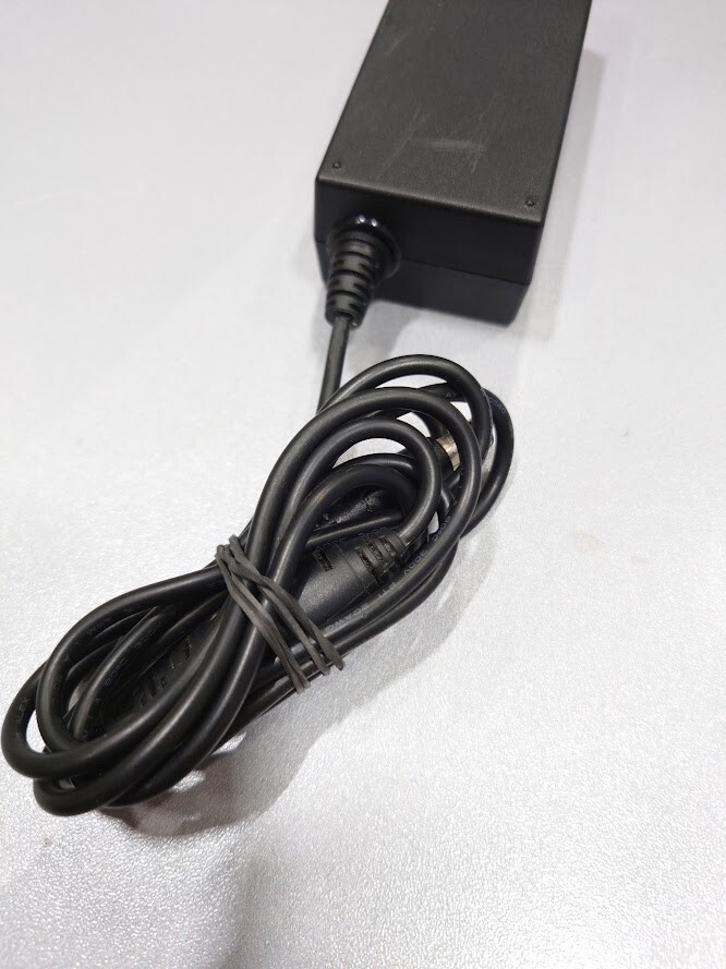 Samsung PS30W-14J1 AC Adapter 14.0V  2.14A Used Working Without Power Cord