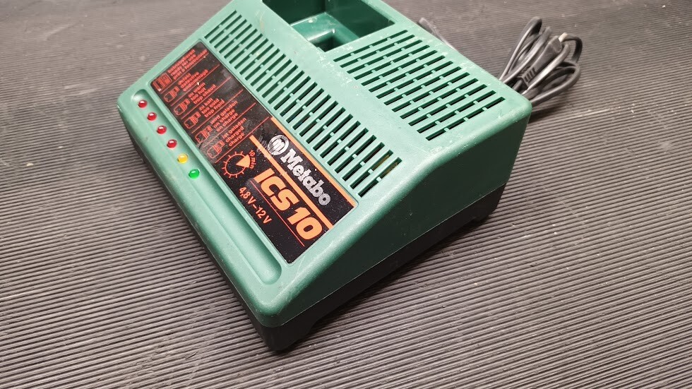 Metabo ICS 10 Battery Charger - Not Working, For Parts or Repair