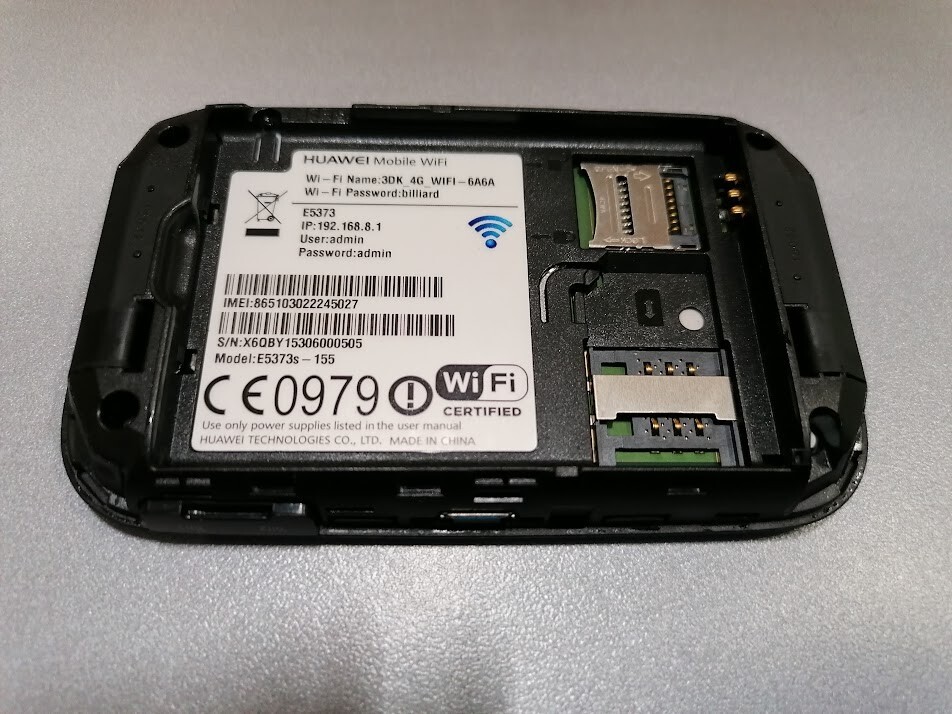 Huawei E5373s-155 Mobile WIFI Hotspot Router 4 G LTE  Black Used Working