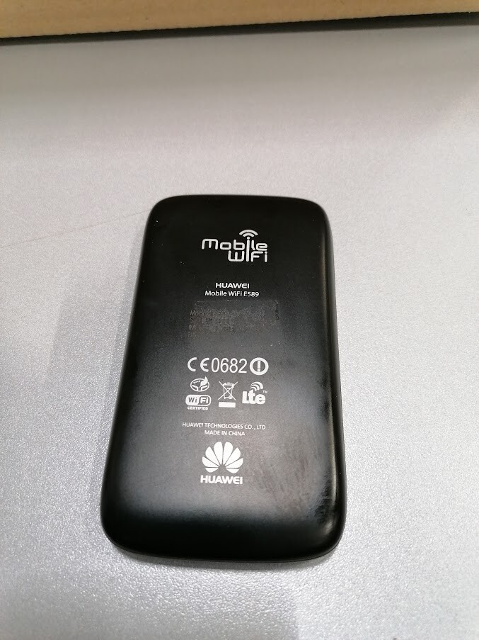 Huawei E589u-12 Mobile WiFi Hotspot Router 4G LTE Used Working