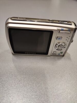 Pentax Optio M40 8.0MP Digital Camera 3X Optical Zoom Silver Not Working