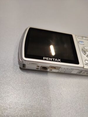 Pentax Optio M40 8.0MP Digital Camera 3X Optical Zoom Silver Not Working