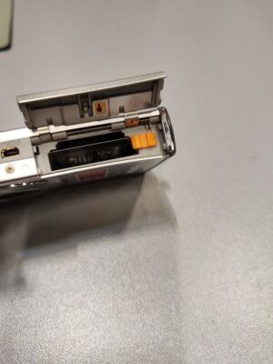 Pentax Optio M40 8.0MP Digital Camera 3X Optical Zoom Silver Not Working