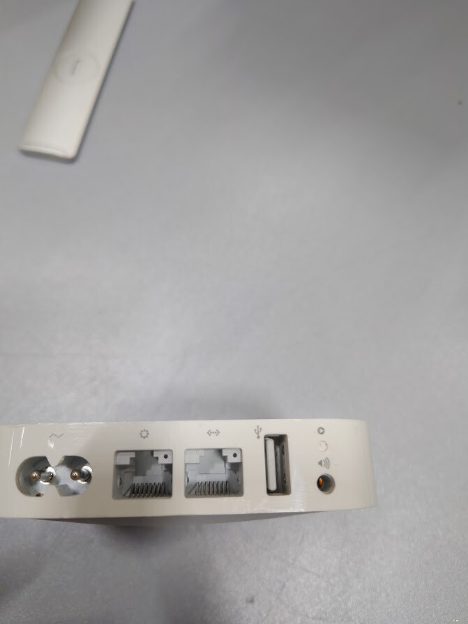 Apple TV 3rd Gen A1392 HD Media Streamer With Remote Control Used Working