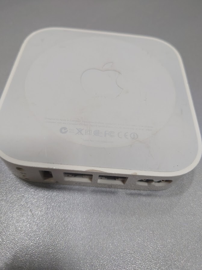 Apple TV 3rd Gen A1392 HD Media Streamer With Remote Control Used Working