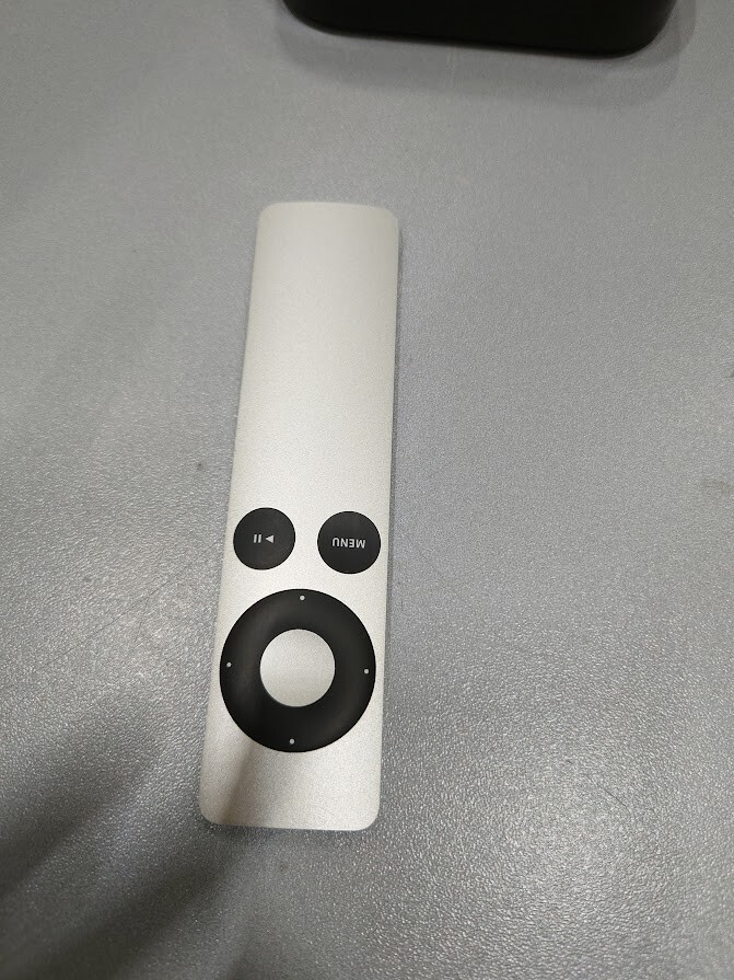 Apple TV 3rd Gen A1469 HD Media Streamer With Remote Used Working