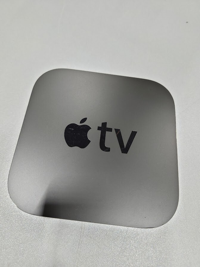 Apple TV 3rd Gen A1469 HD Media Streamer With Remote Used Working