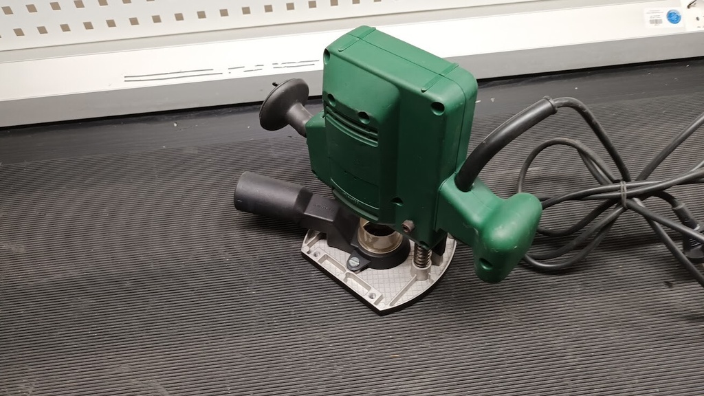 Bosch POF 400 A Router - Used, Not Working, For Parts/Repair