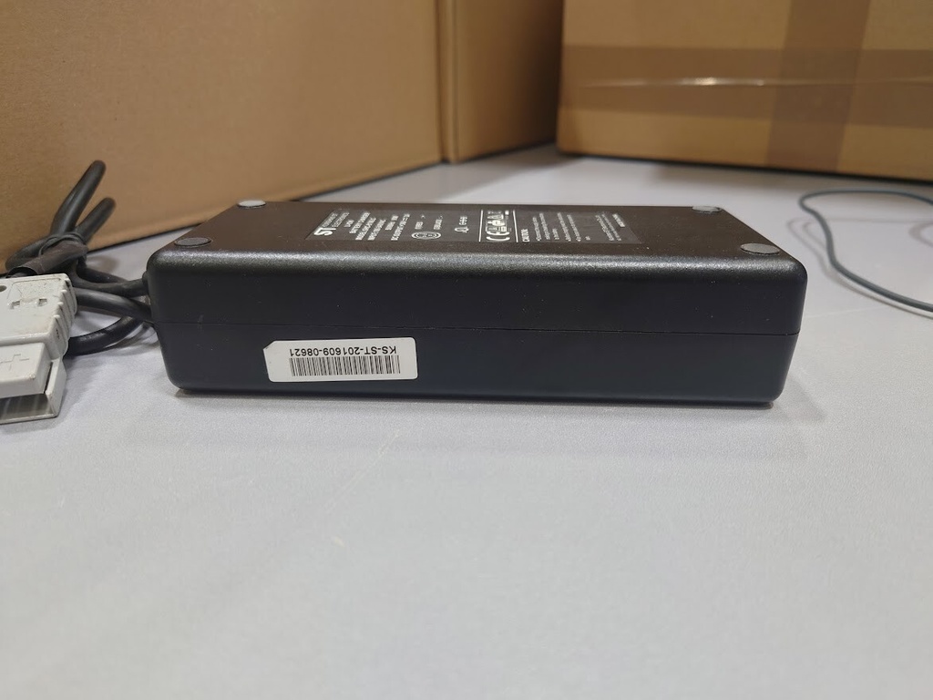 ST SHC-8100LC E-Bike Battery Charger 36V 2A Used Working Without Power Cord