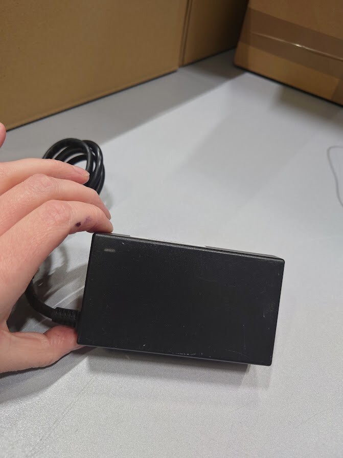 Mondiary SPBC1603A Li-ion Battery Charger 16.8V 2A Working Without Power Cord