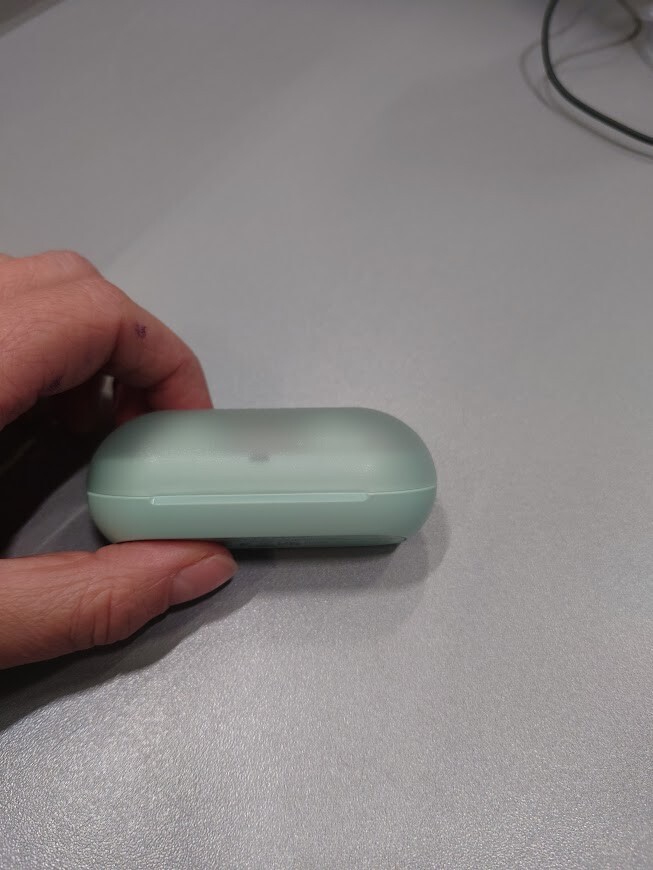 Sony YY2952 WF-C500 GREEN Bluetooth  Earbuds Not working For parts Without