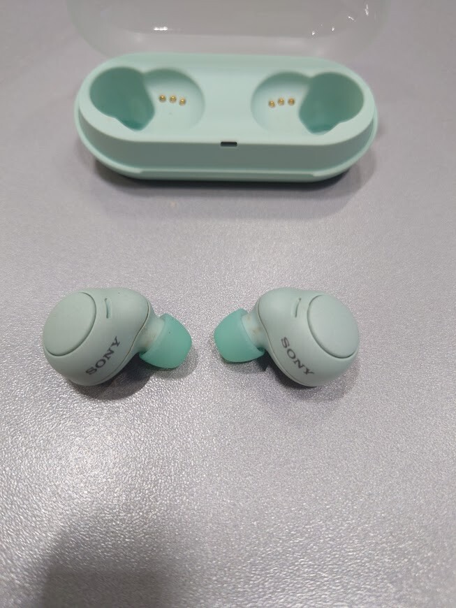 Sony YY2952 WF-C500 GREEN Bluetooth  Earbuds Not working For parts Without