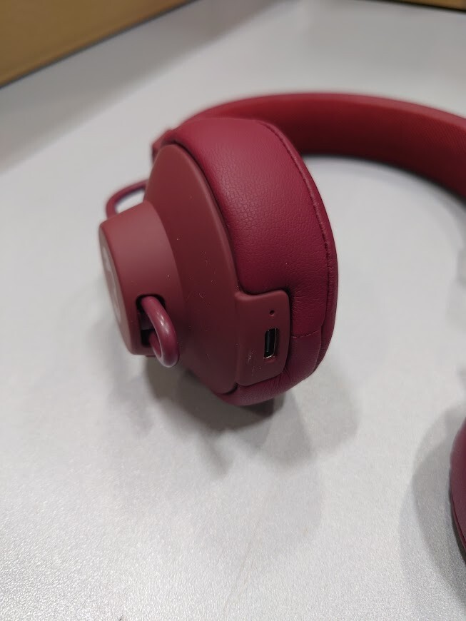 Fresh N Rebel Cult Wireless Bluetooth On-Ear Headphones Ruby Red Not Working