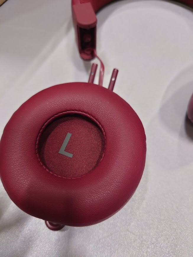 Fresh N Rebel Cult Wireless Bluetooth On-Ear Headphones Ruby Red Not Working