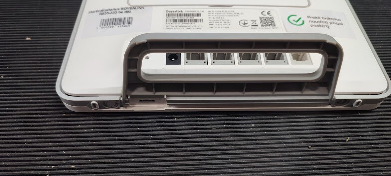 Huawei B535-333 4G LTE Router Working Condition No Charger