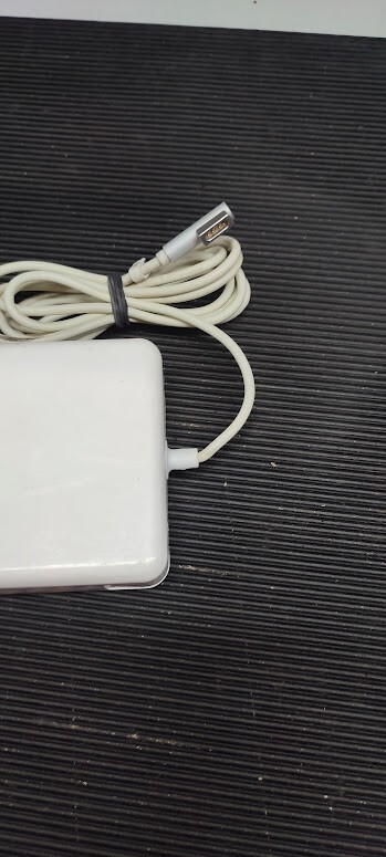 Genuine Apple MacBook 85W MagSafe  Adapter Charger Various Model  Used Working