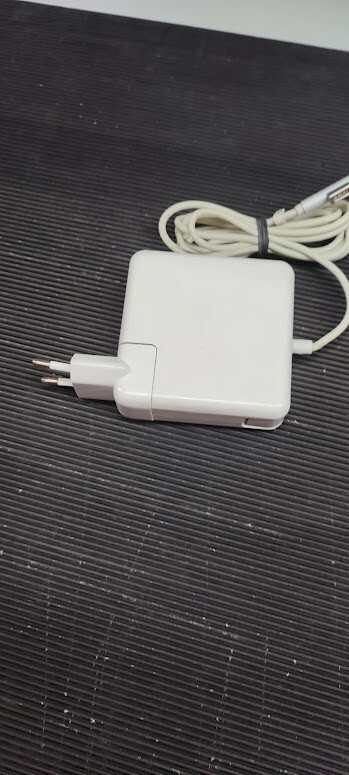 Genuine Apple MacBook 85W MagSafe  Adapter Charger Various Model  Used Working