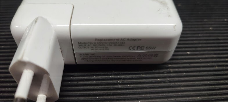 Genuine Apple MacBook 85W MagSafe  Adapter Charger Various Model  Used Working