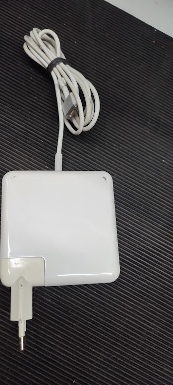 Genuine Apple MacBook 85W MagSafe  Adapter Charger Various Model  Used Working