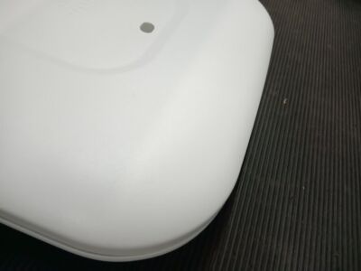 Point d'accès Cisco AIR-CAP2702I-E-K9 blanc ne fonctionne pas pour pièces