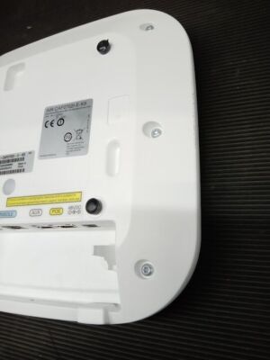 Point d'accès Cisco AIR-CAP2702I-E-K9 blanc ne fonctionne pas pour pièces