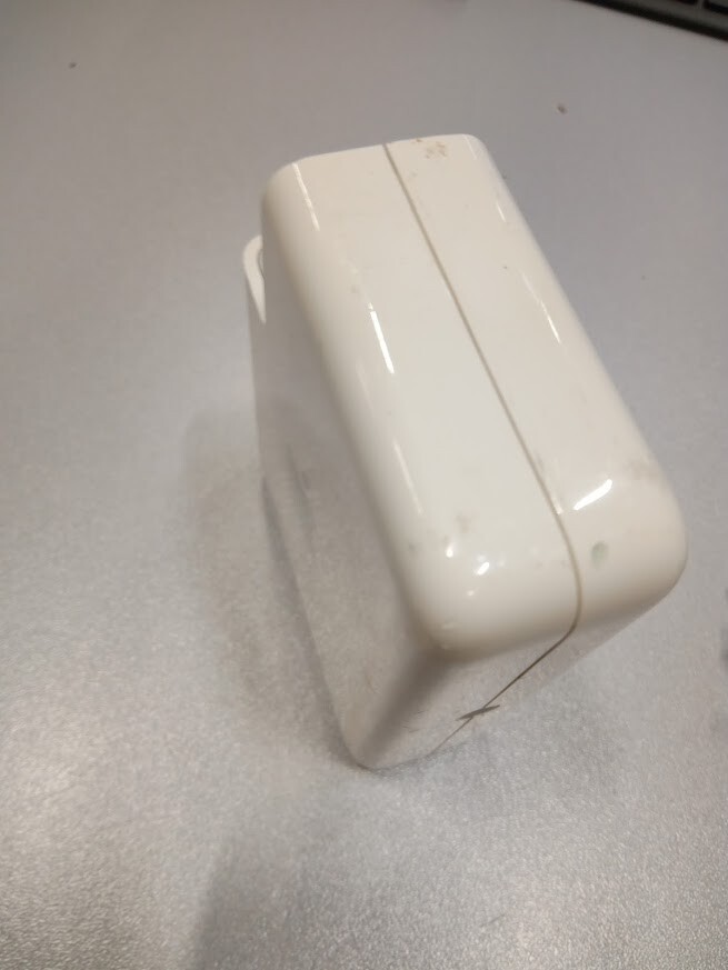 Apple Modelo A1088 AirPort Express Base Station Blanco No Probado Para Piezas