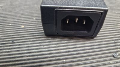 Adaptador de CA de fuente de alimentación Liteon PA-1041-71 usado...