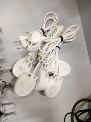 LOTE de 10 Oral-B Cepillo de Dientes iO TIPOS 3794 y 5 Cargador 3757 No...