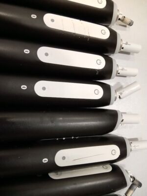 LOTE de 10 Oral-B Cepillo de Dientes iO TIPOS 3794 y 5 Cargador 3757 No...