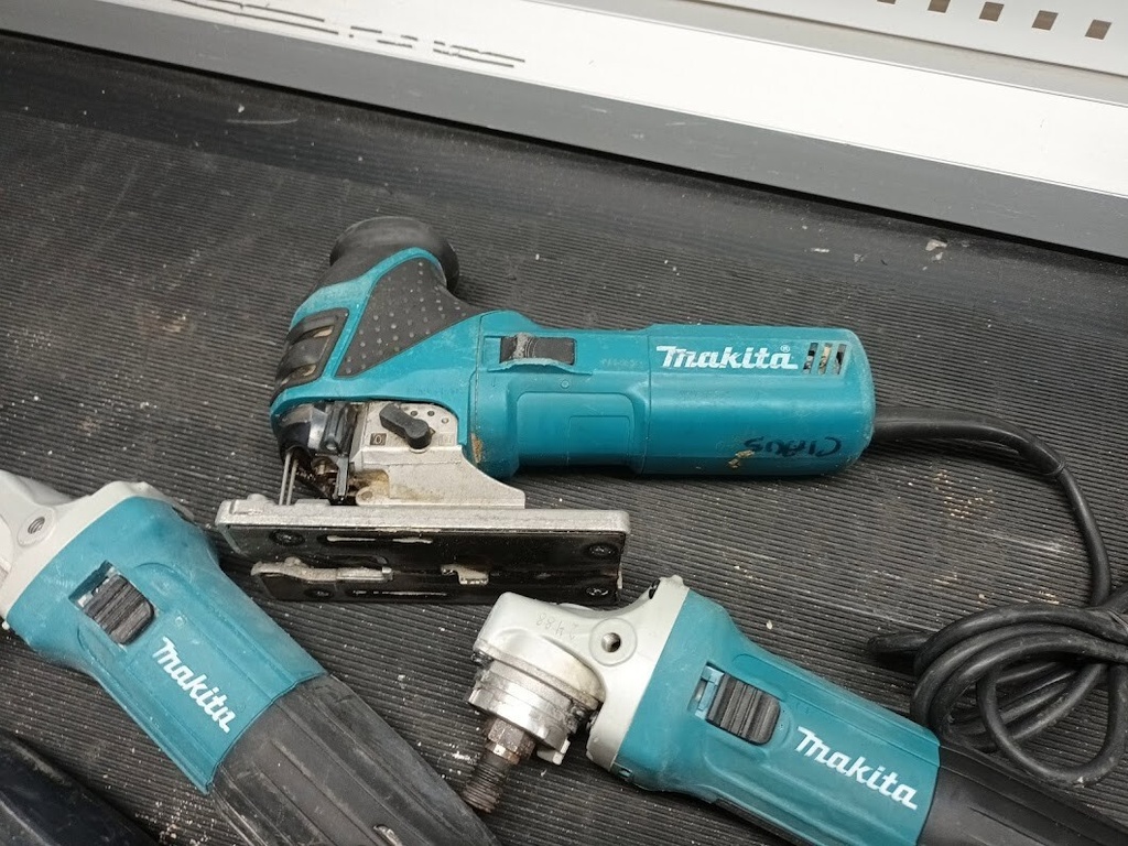 Lot of 4 Used Makita Power tools  Various Models, Not Working, For Parts/Repair