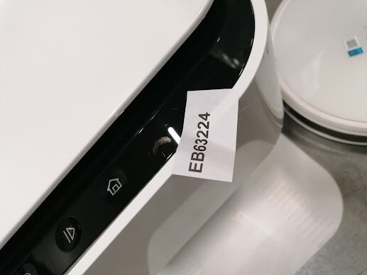 Yeedi DVX46 Robot Vacuum With Base Not Working Incomplete Set For Parts Only