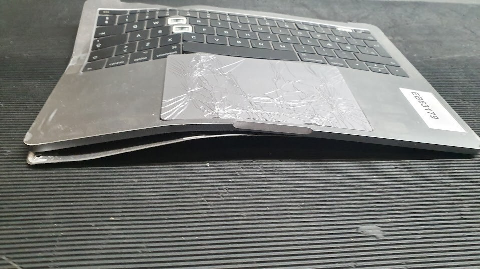 Apple Macbook Pro 13 A1708 Intel I5-6360U Intel Iris Graphics 540 8GB Ram Parts