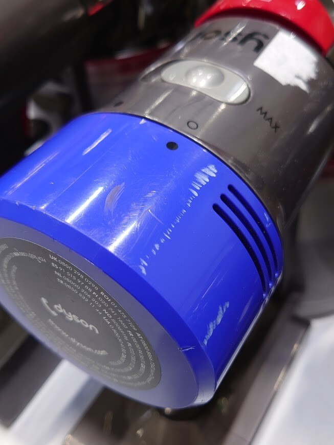 LOT OF 3 Dyson V8 Vacuum Cleaner Not Working For Part Not Charging Filter Defect