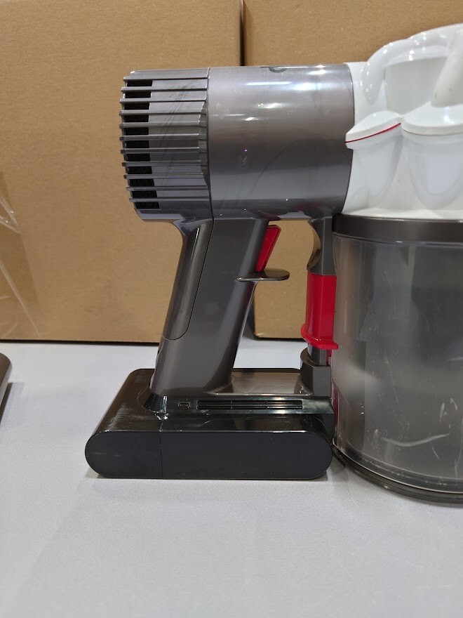 LOT OF 2 Dyson V6 Vacuum Cleaner Not Working For Parts Weak Battery