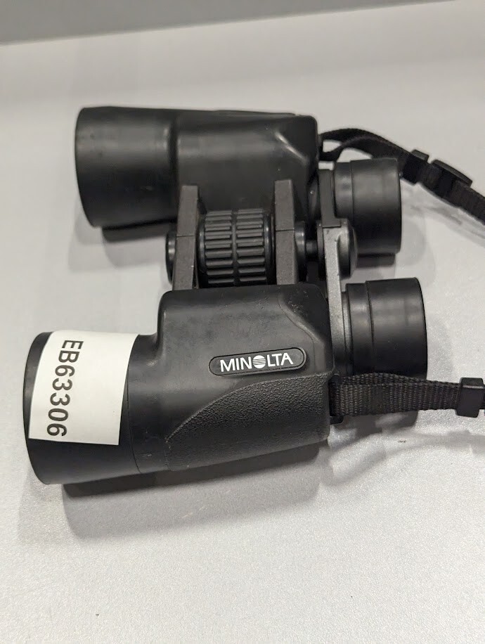 Minolta Classic II 8X40W Wide Angle 8.2 Multi-Coated Black Used Working