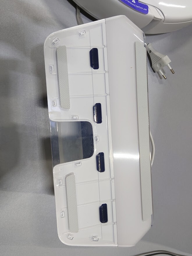 Narwal Freo X Plus Robot Vacuum & Mop Used Working Defect Wheel