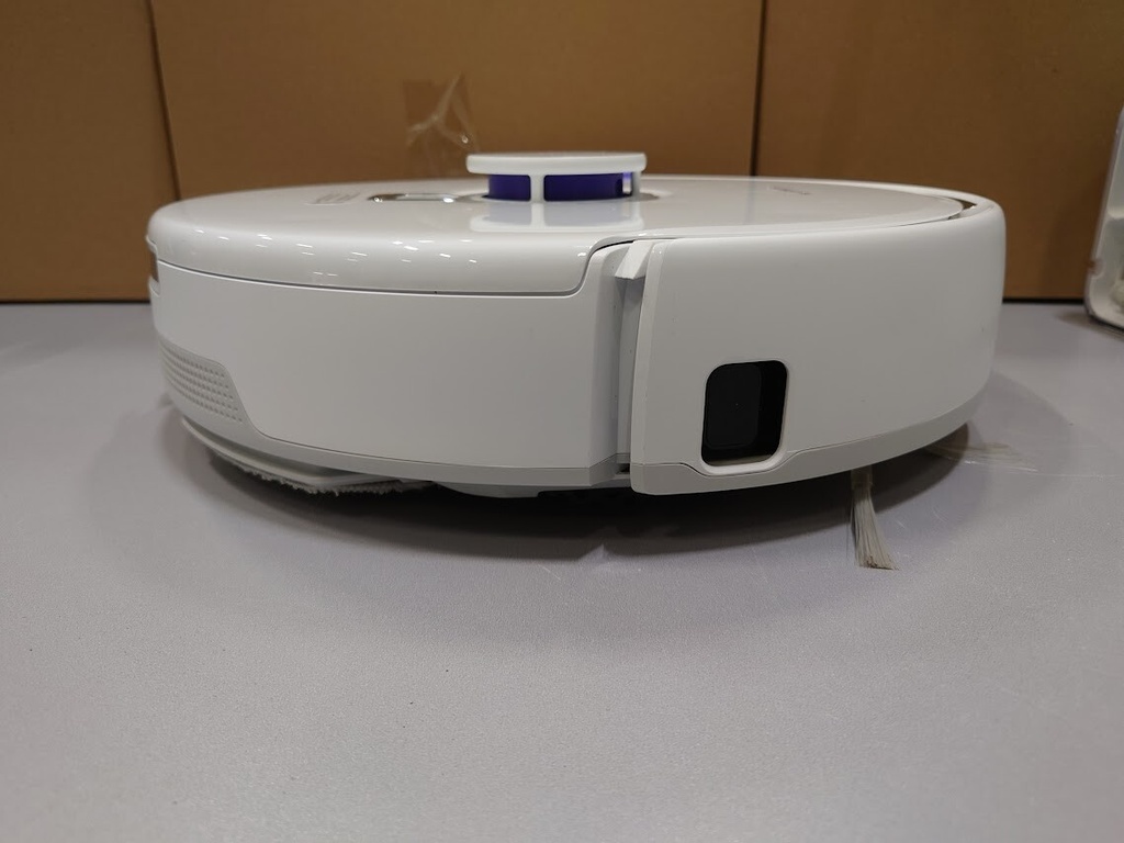 Narwal Freo X Plus Robot Vacuum & Mop Used Working Defect Wheel