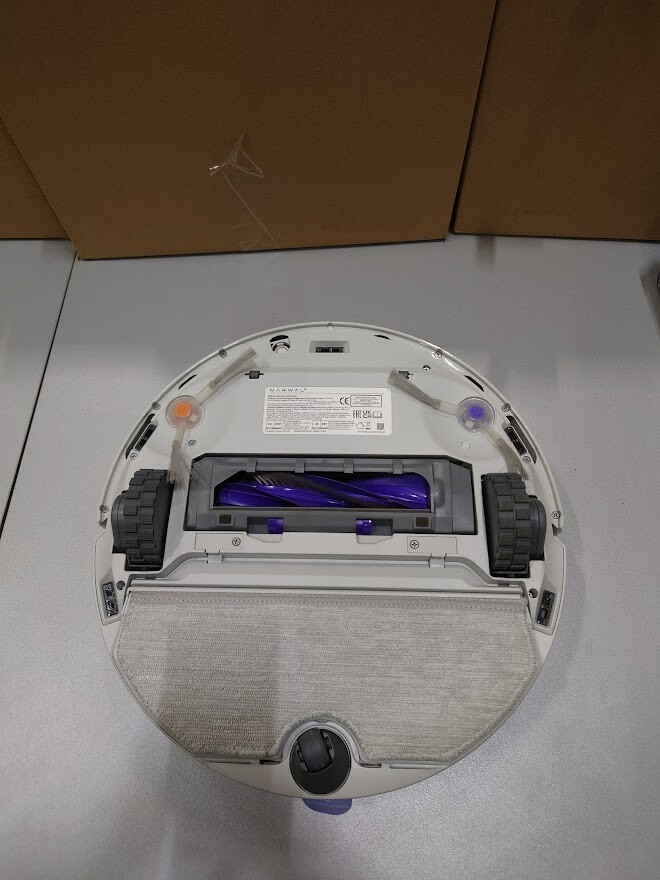 Narwal Freo X Plus Robot Vacuum & Mop Used Working Defect Wheel